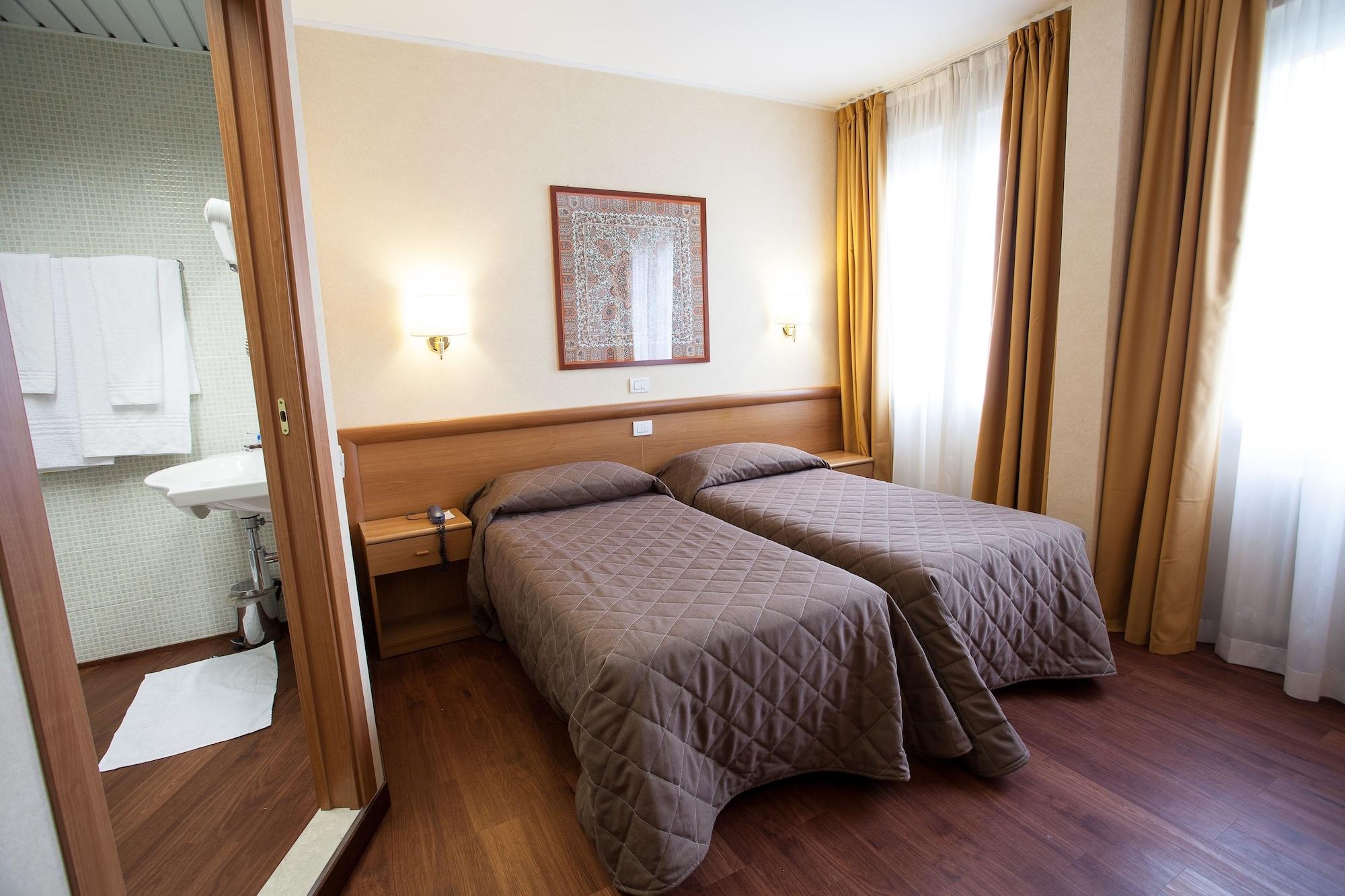 Hotel Esperia Ро Экстерьер фото