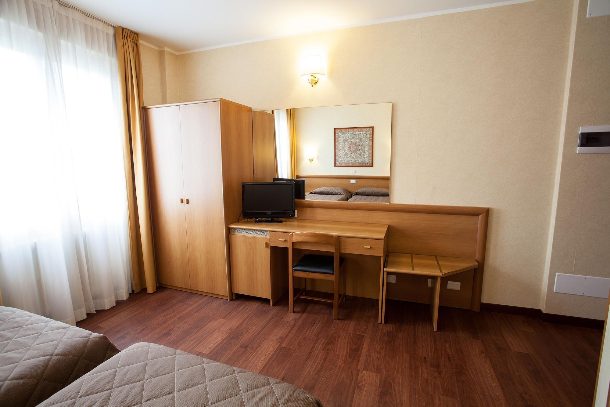 Hotel Esperia Ро Экстерьер фото